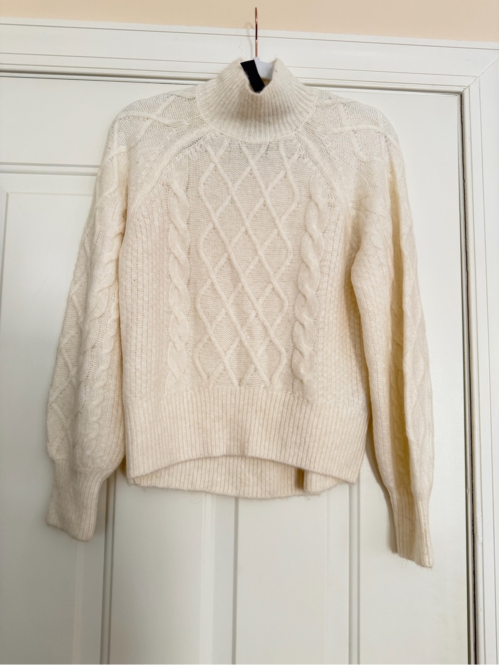 Abercrombie & Fitch Cream Cable Turtleneck Sweater